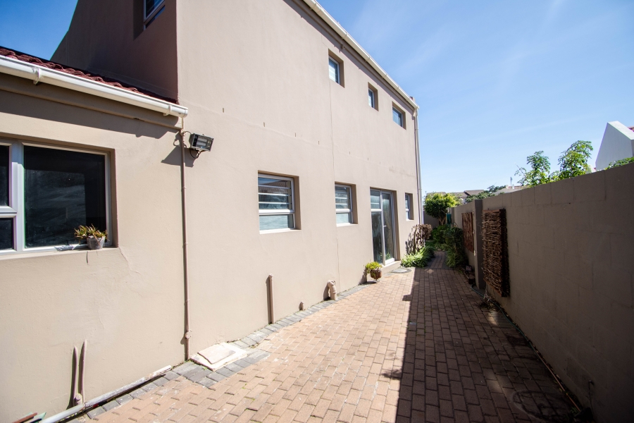 4 Bedroom Property for Sale in Fairview Golf Estate Western Cape